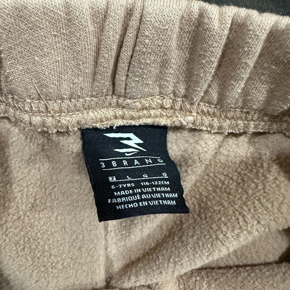 Nike Kids Beige Joggers - Picture 2 of 3